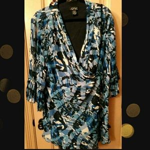 Russel Kemp New York top